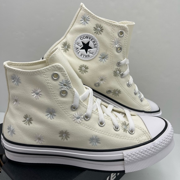 Converse WMNS Cream High-Top
CTAS EVA LIFT HI
EGRET/WHITE/PALE SURPLUS Sneakers - Picture 8 of 16